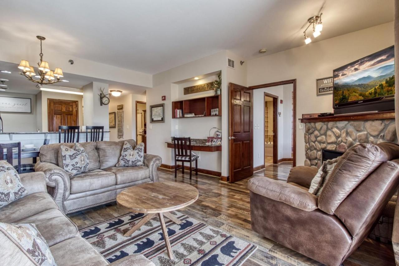 Gorgeous 2Bd 2Bth Condo With Mountain Views Pool Hot Tub Game Room Close To Parkway Pigeon Forge Εξωτερικό φωτογραφία