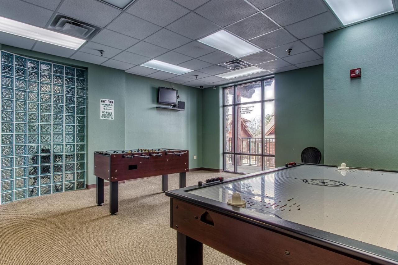 Gorgeous 2Bd 2Bth Condo With Mountain Views Pool Hot Tub Game Room Close To Parkway Pigeon Forge Εξωτερικό φωτογραφία