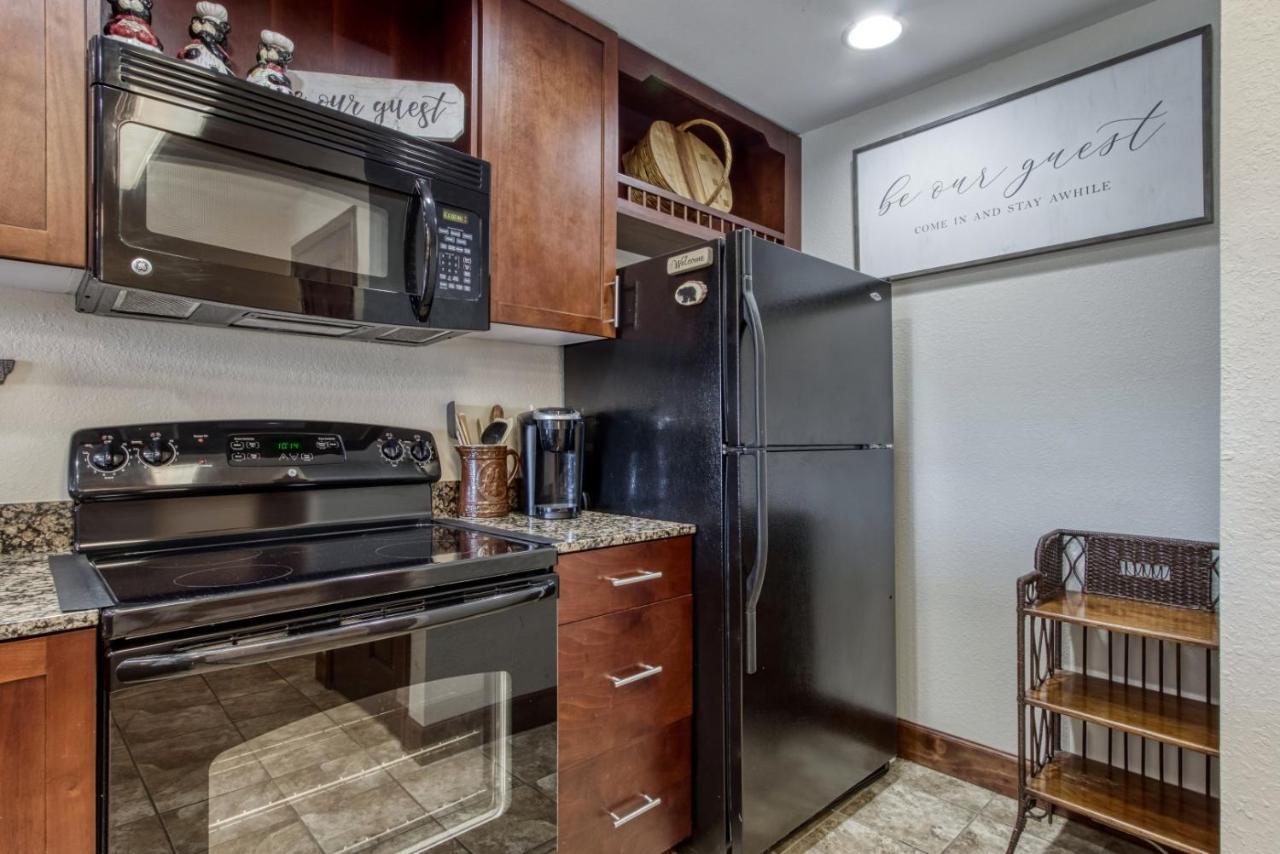 Gorgeous 2Bd 2Bth Condo With Mountain Views Pool Hot Tub Game Room Close To Parkway Pigeon Forge Εξωτερικό φωτογραφία