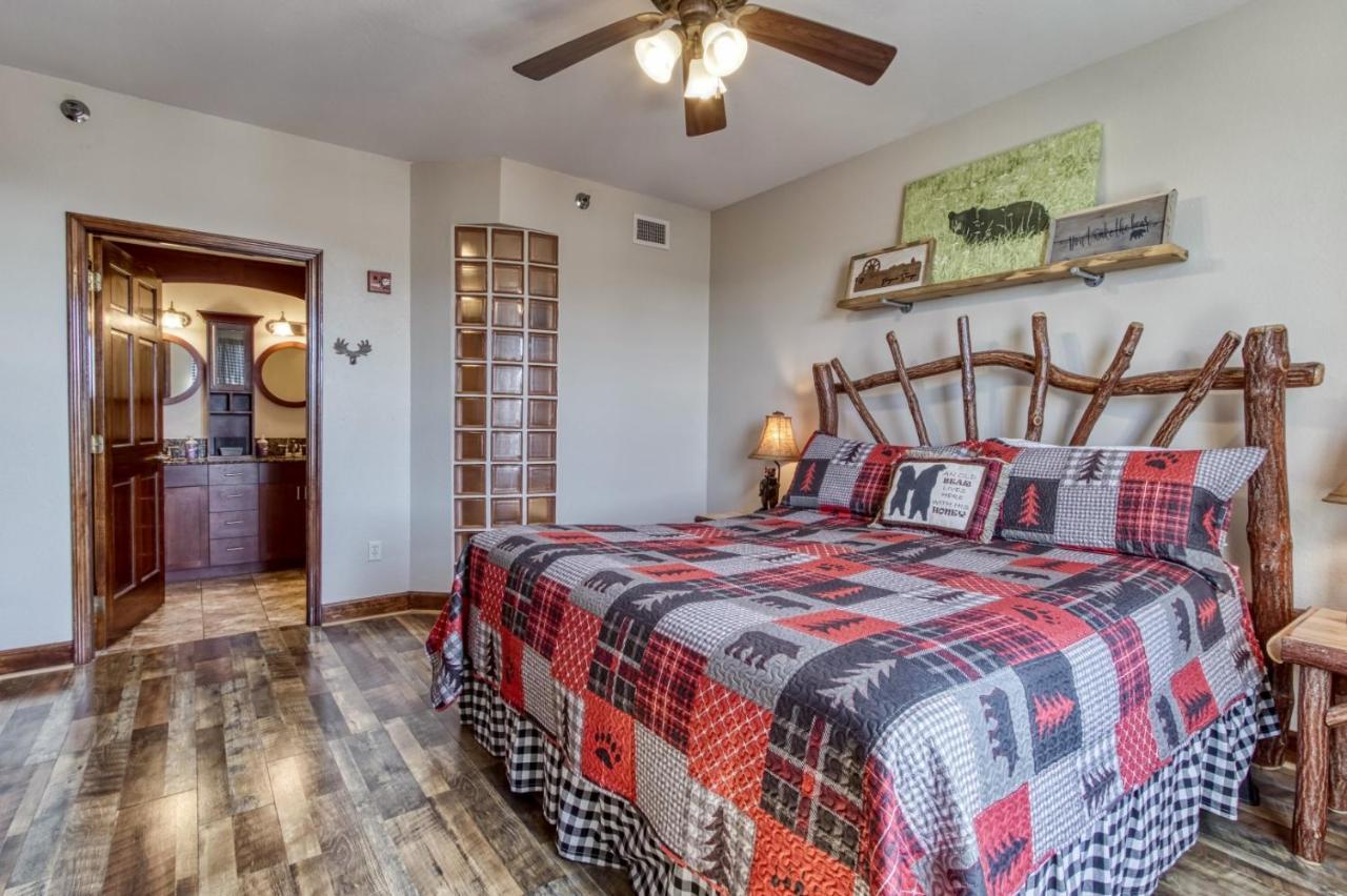 Gorgeous 2Bd 2Bth Condo With Mountain Views Pool Hot Tub Game Room Close To Parkway Pigeon Forge Εξωτερικό φωτογραφία